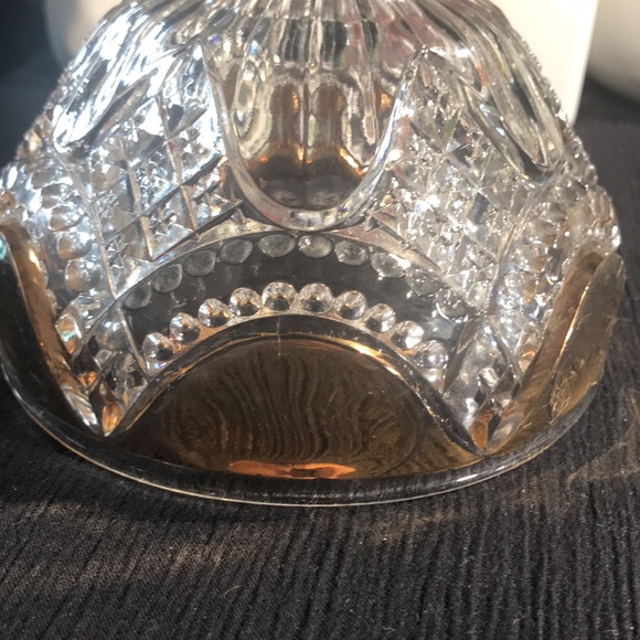 🛑🛑Vintage Cut Glass Domed Butter Dish/Cheese Ball Dish Gold Accents Crystal - Picture 7 of 7